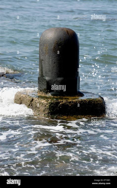 Shivling in sea, Koliyak Beach, Ban Ganga, Somnath, Amreli, Gujarat ...