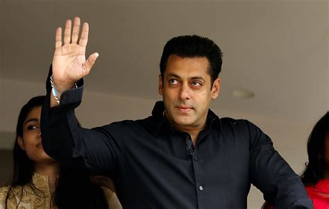 Salman Khan Photos Images Wallpapers Pics Download