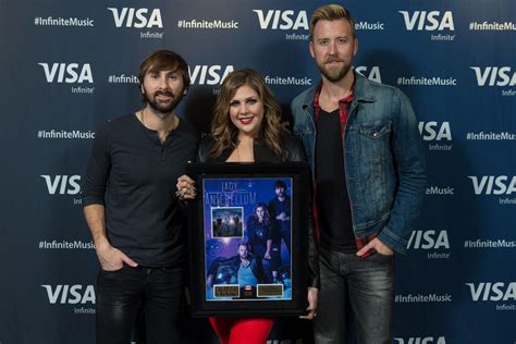 Lady Antebellum Presented With Gold Plaques For Latest Album '747' - Music Canada