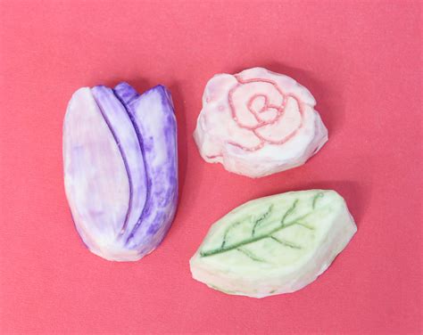 Soap Carving for Kids - Easy Tutorial for Flowers