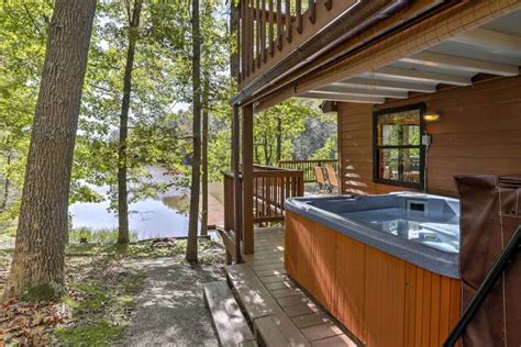 7 Hocking Hills Cabins with Hot Tubs for a Revitalizing Getaway