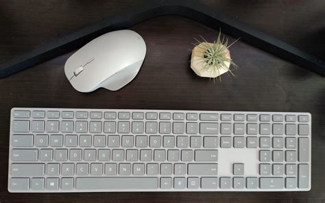 Microsoft Modern Keyboard With Fingerprint ID - Review 2020 - PCMag ...