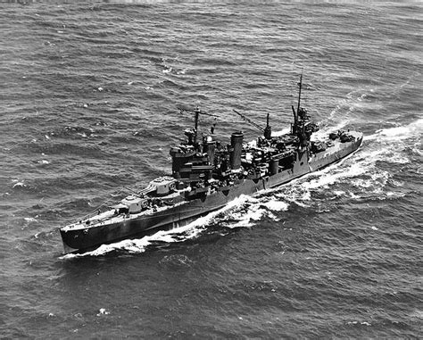 CV-16 - Heavy cruiser USS Astoria (CA-34) operating in...