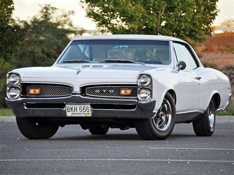 1967 Pontiac Tempest GTO Hardtop Coupe muscle classic wallpaper | 2048x1536 | 115842 | WallpaperUP