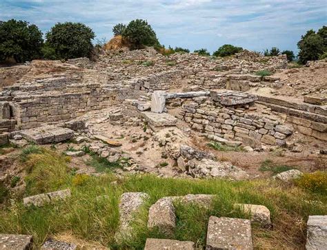 Discover Troy and its unique archaeological site - Discover the World