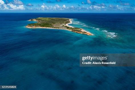 Tintamarre Island Photos and Premium High Res Pictures - Getty Images