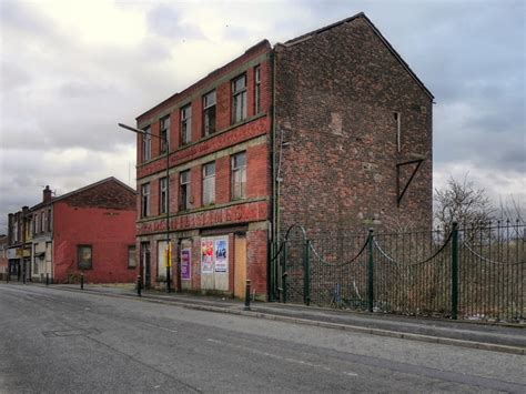 Radcliffe Times Building © David Dixon cc-by-sa/2.0 :: Geograph Britain ...