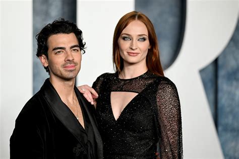 Joe Jonas Provides Wedding Ring Clue Amid Sophie Turner Divorce Rumors ...