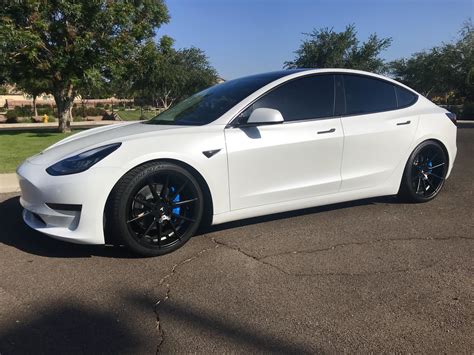 Model 3 White Lowered 1.5” on 20s : TeslaModel3