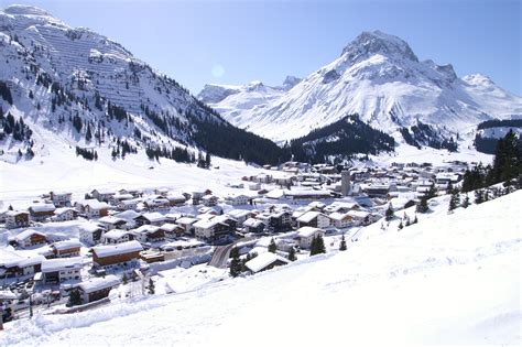 File:Lech am Arlberg 2006.jpg - Wikimedia Commons