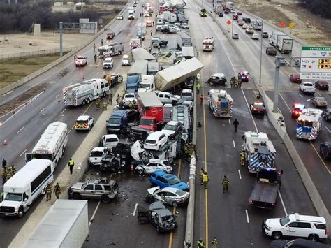 giant wreck this morning in Fort Worth TX, 75+ car pile up : carcrash