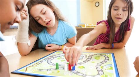 15 Best Board Games to Boost Family Connection | ParentMap