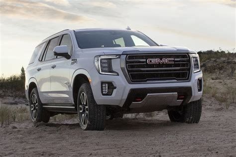 2023 GMC Yukon Gets New Frosted Pine Metallic Paint