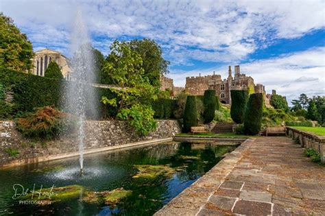 Berkeley Castle and Gardens - Great British Gardens