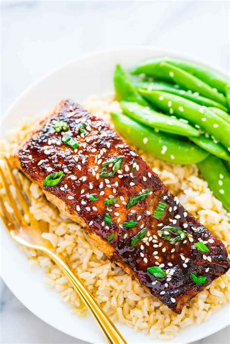 Soy Ginger Salmon {Fast, Healthy Asian Salmon Recipe} – WellPlated.com