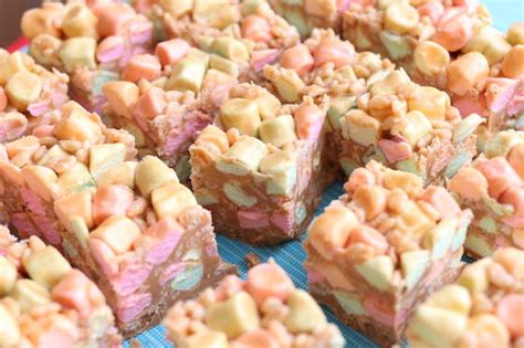 No-Bake Peanut Butter Marshmallow Squares (Confetti Squares) - Happy ...