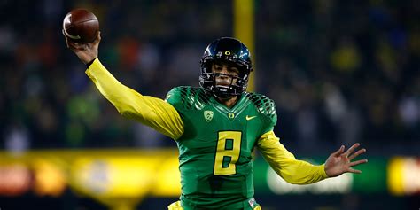 🔥 [46+] Marcus Mariota Oregon Ducks Wallpapers | WallpaperSafari