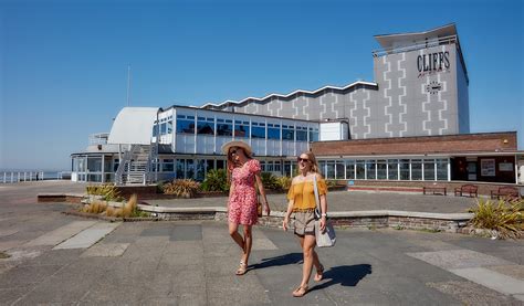 Cliffs Pavilion - Theatre in Southend, Southend-on-Sea - Visit Essex