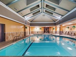 Hotel Amenities - DoubleTree by Hilton Hotel Tulsa Downtown