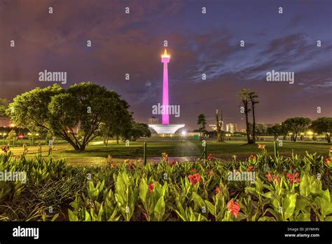 National monument (MONAS) at night, Jakarta, Indonesia Stock Photo - Alamy