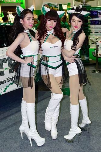 Beautiful, sexy models for Tein car accessories at the 32n… | Flickr