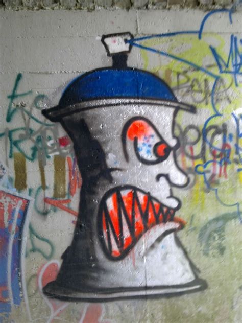 Spray Can Graffiti - Cliparts.co