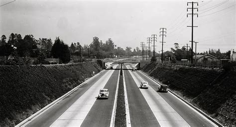 The Arroyo Seco Parkway, the first freeway in Los Angeles (1941) | California history, Los ...