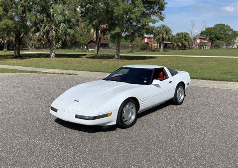 1992 Chevrolet Corvette | PJ's Auto World Classic Cars for Sale