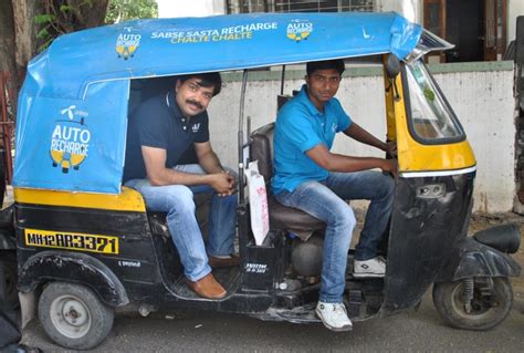 Indian telco recruits rickshaw drivers for sales and support | ZDNET