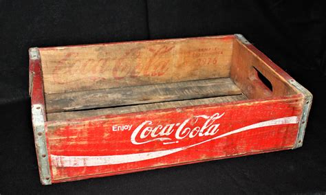 Vintage 1976 Coca-Cola Wood Crate, Chattanooga Tennessee