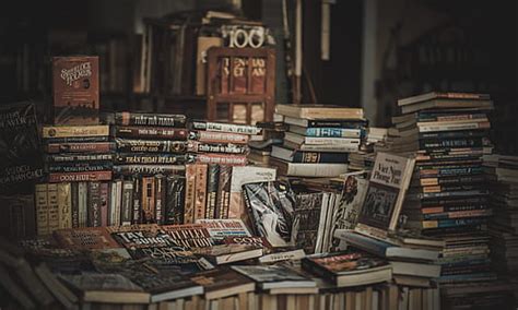 Royalty-Free photo: Books on a shelf | PickPik