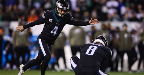 Jake Elliott stats: Longest field goals made by Eagles kicker, touchback percentage & more to ...