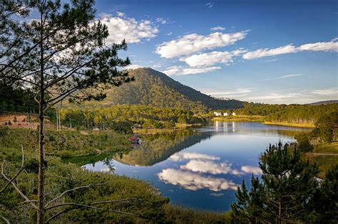 Tuyen Lam Lake in Dalat - Focus Asia and Vietnam Travel & Leisure