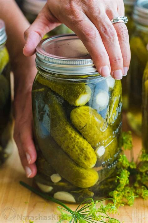 Our go-to Canned Dill Pickle Recipe with tips for making CRUNCHY dill ...