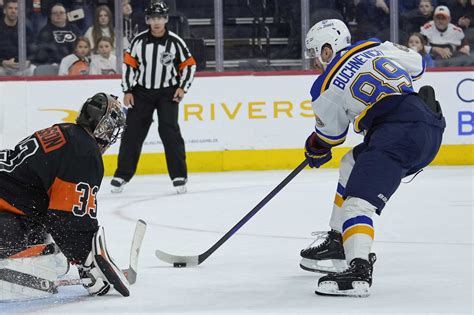 Jordan Binnington makes 40 saves to lead the Blues past the Flyers 2-1 ...