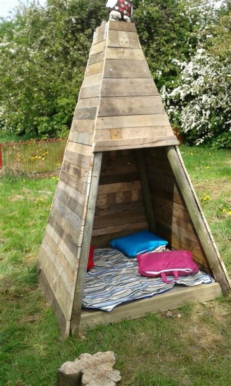 Pallet Teepee Tent for Kids | Diy pallet projects, Pallet home decor ...