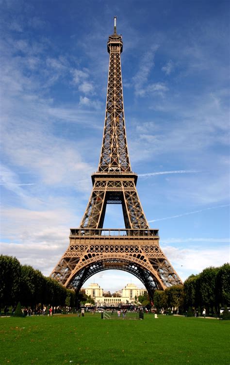 File:Paris 06 Eiffelturm 4828.jpg - Wikipedia
