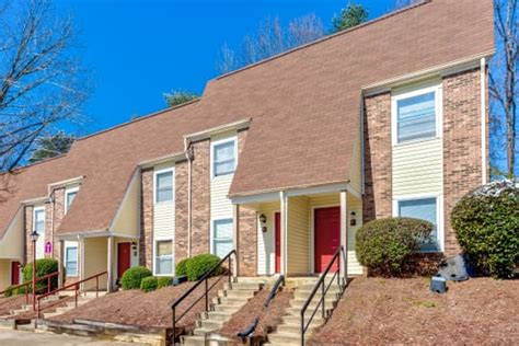 Century Square Apartments - Kernersville, NC 27284