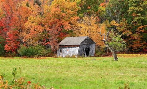 Fall in Vermont. stock image. Image of autumn, travel - 79705435