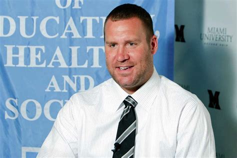 Steelers' Roethlisberger graduates college in Ohio