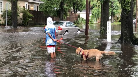 Severe weather floods Savannah streets, strands motorists