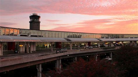 Where to Eat at Baltimore Washington International Airport (BWI) - Eater DC