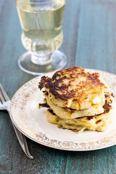 Colcannon Cheddar Skillet Cakes - Umami Girl