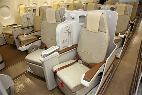 Philippine Airlines unveils new seats on board Airbus A330 HGW ...