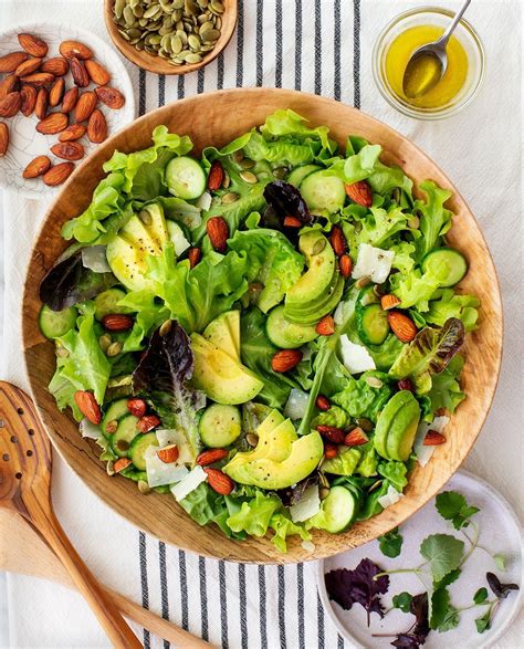 Simple Green Salad - Love and Lemons | Recipe | Green salad recipes, Easy green salad recipes ...