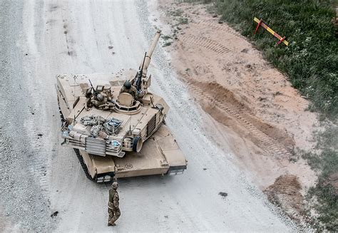 M1 Abram Tank Live Fire | A M1A2 Abrams tank crew with 2nd B… | Flickr