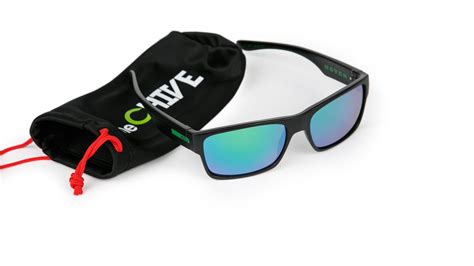 The Chive | KCCO X Hoven Green Sunglasses – The Chivery