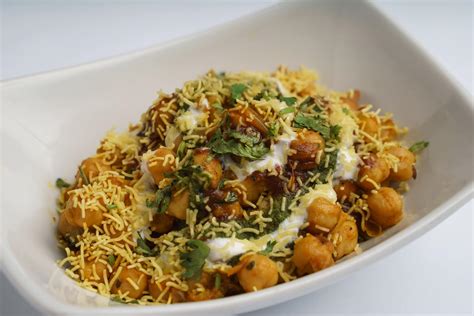 Samosa Chaat – Holi Indian