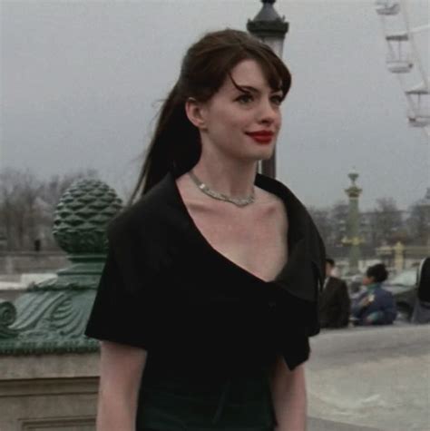 andy sachs | Anne hathaway, Prada aesthetic, Devil wears prada