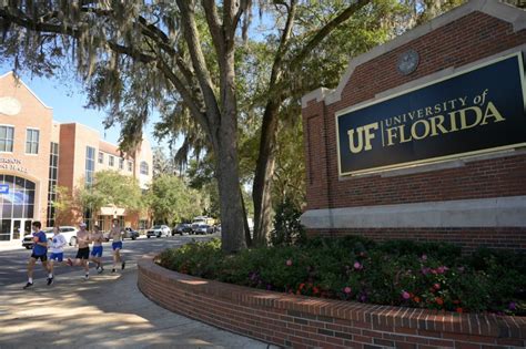 UF drops to No. 6 among public universities on new US News rankings ...